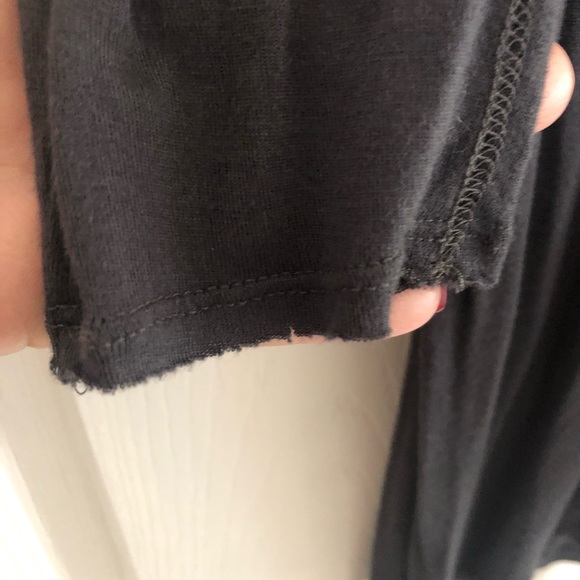 Alice and Olivia sz M base grey top EUC - Picture 8 of 8